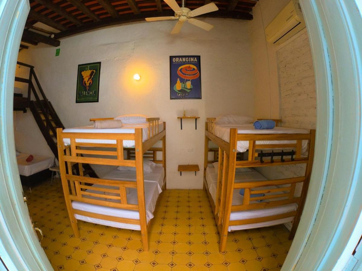 Hostal Espanolete Санта Марта Екстериор снимка