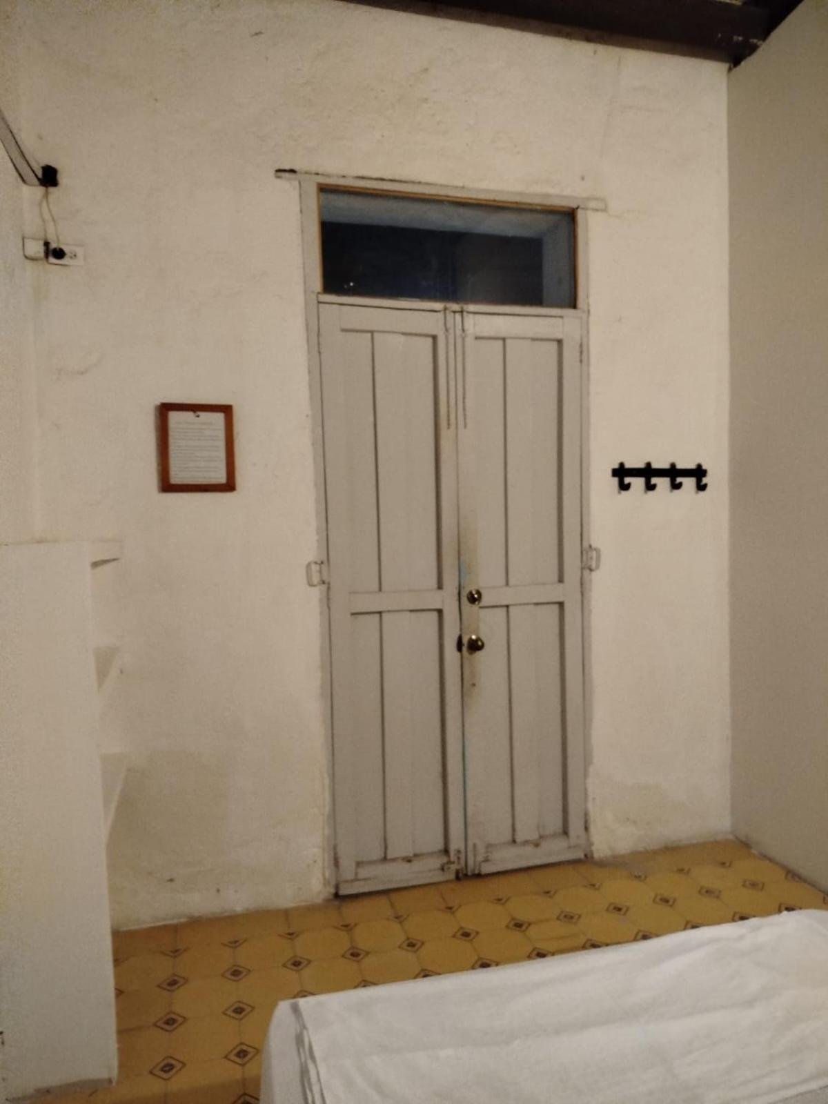 Hostal Espanolete Санта Марта Екстериор снимка
